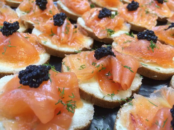 Canap&eacute;s ap&eacute;ritif en Is&egrave;re